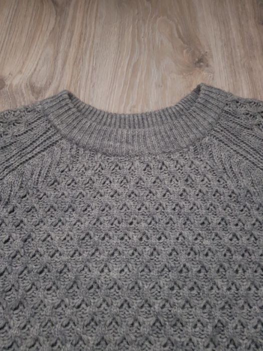 Szary sweter h&m typu oversize