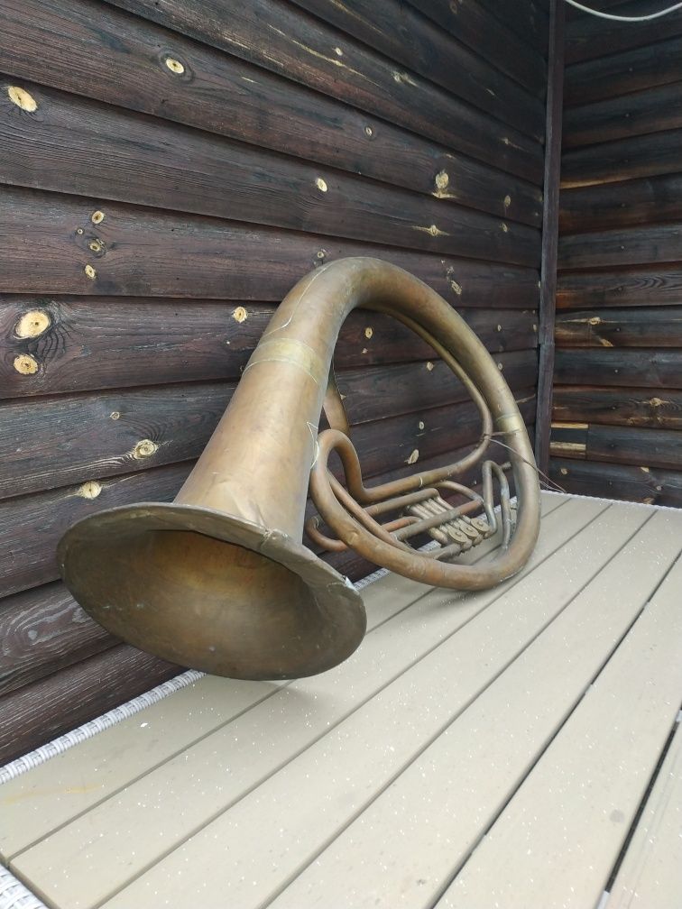 Zabytkowy instrument mosiężny 1m róg tuba waltornia dekoracja rekwizyt