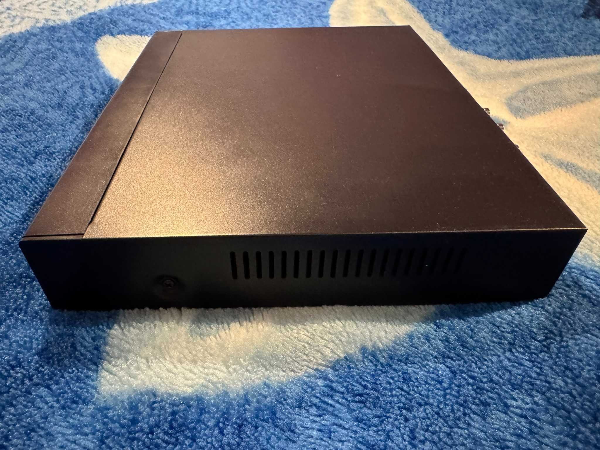 zestaw Rejestrator GISE 5W1 GS-M1004FH-V6 i Dysk HDD 1TB
