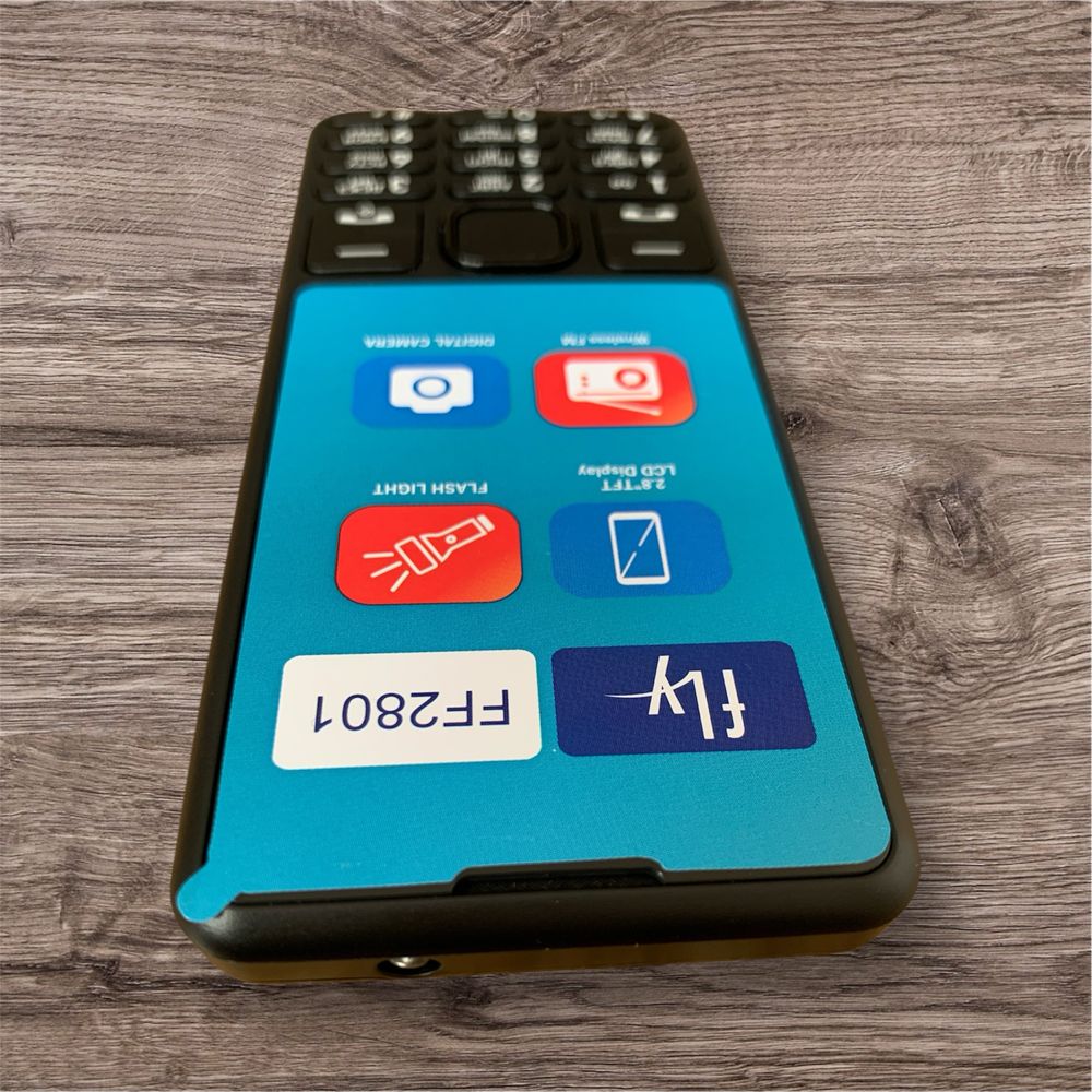 Кнопковий телефон Fly FF2801
