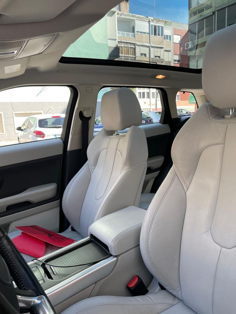 Range rover evoque