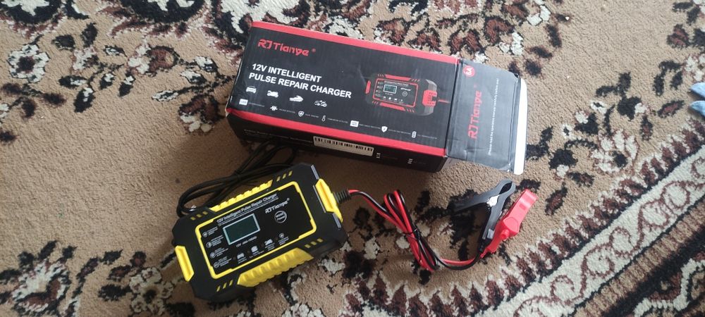 Зарядне авто  12вольт