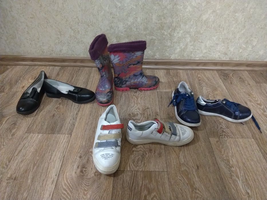 Продам вещи ,обувь на девочку