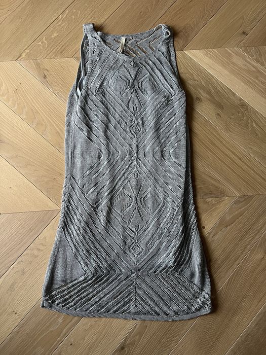 Sukienka srebna sylwestrowa ala cekiny