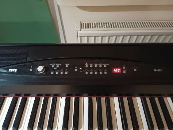 Keyboard KORG SP 280