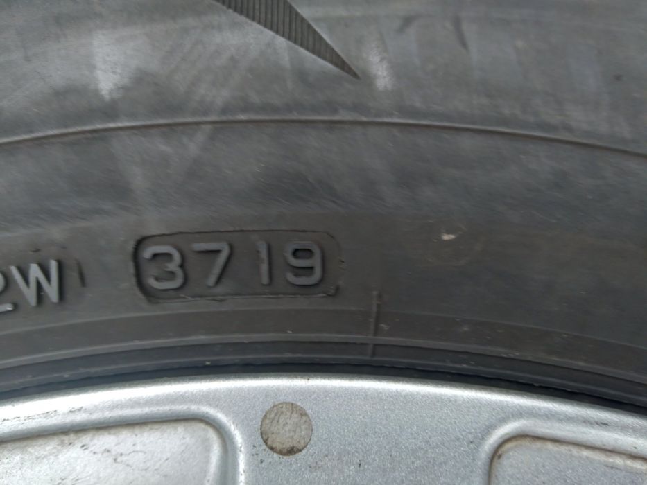 R 17 225/65 Зима Автошини Резина Шини