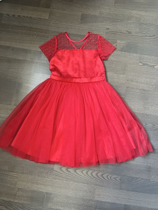 Святкове червоне плаття на 7-8 років, 128 розмір