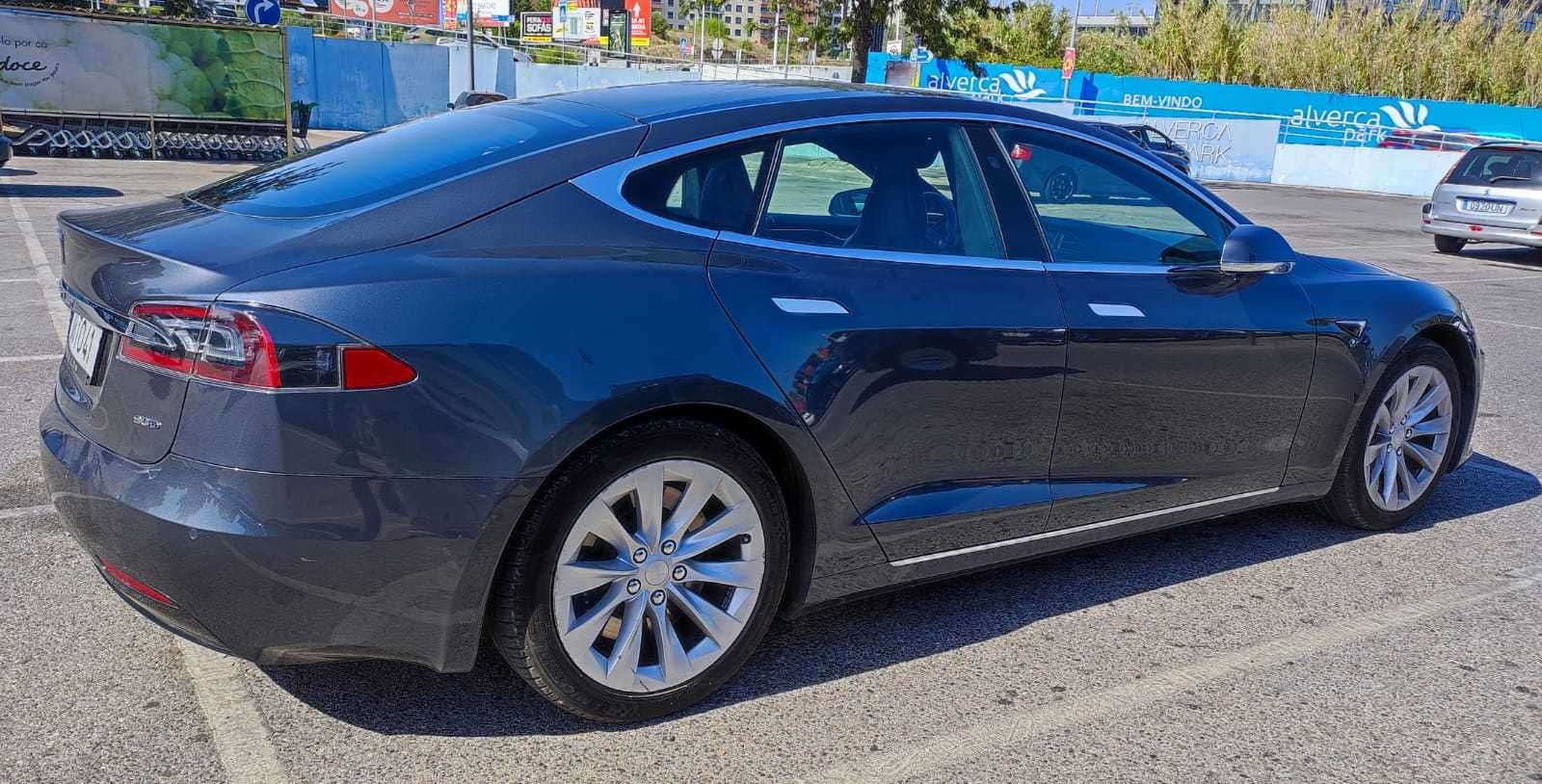 Tesla Model S 90D