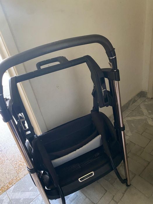 Carrinho de bebé completo