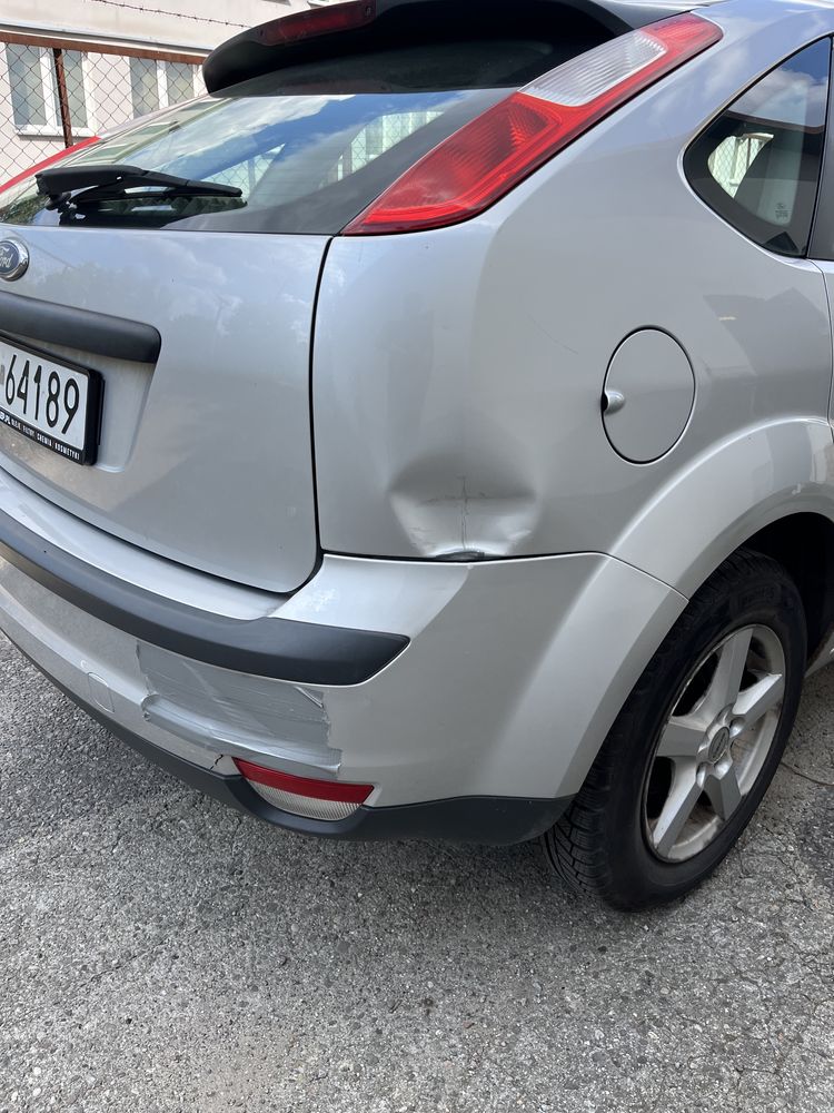 Ford Focus MK2 II 1.6 benzyna