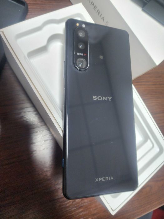 Sony Experia 5 iii (mark 3)