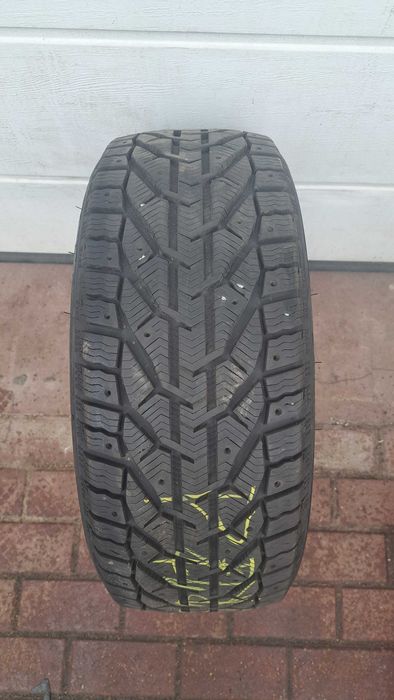 1 szt opona zima Kormoran stud2 225-45R17 21r