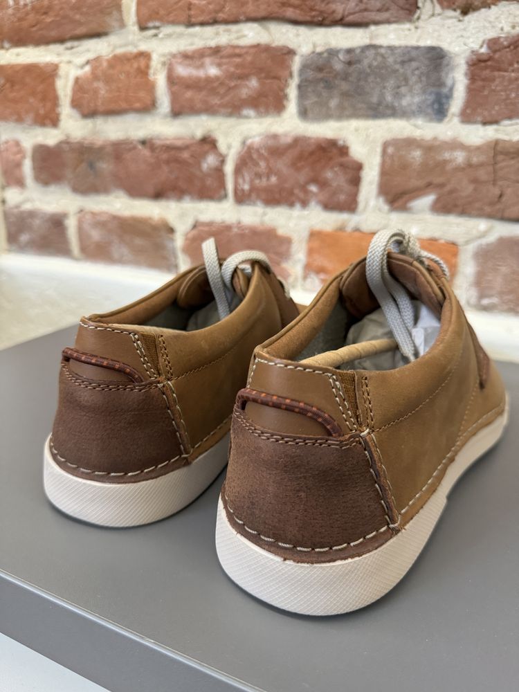 Продам нові оригінальні кеди Clarks gereld low