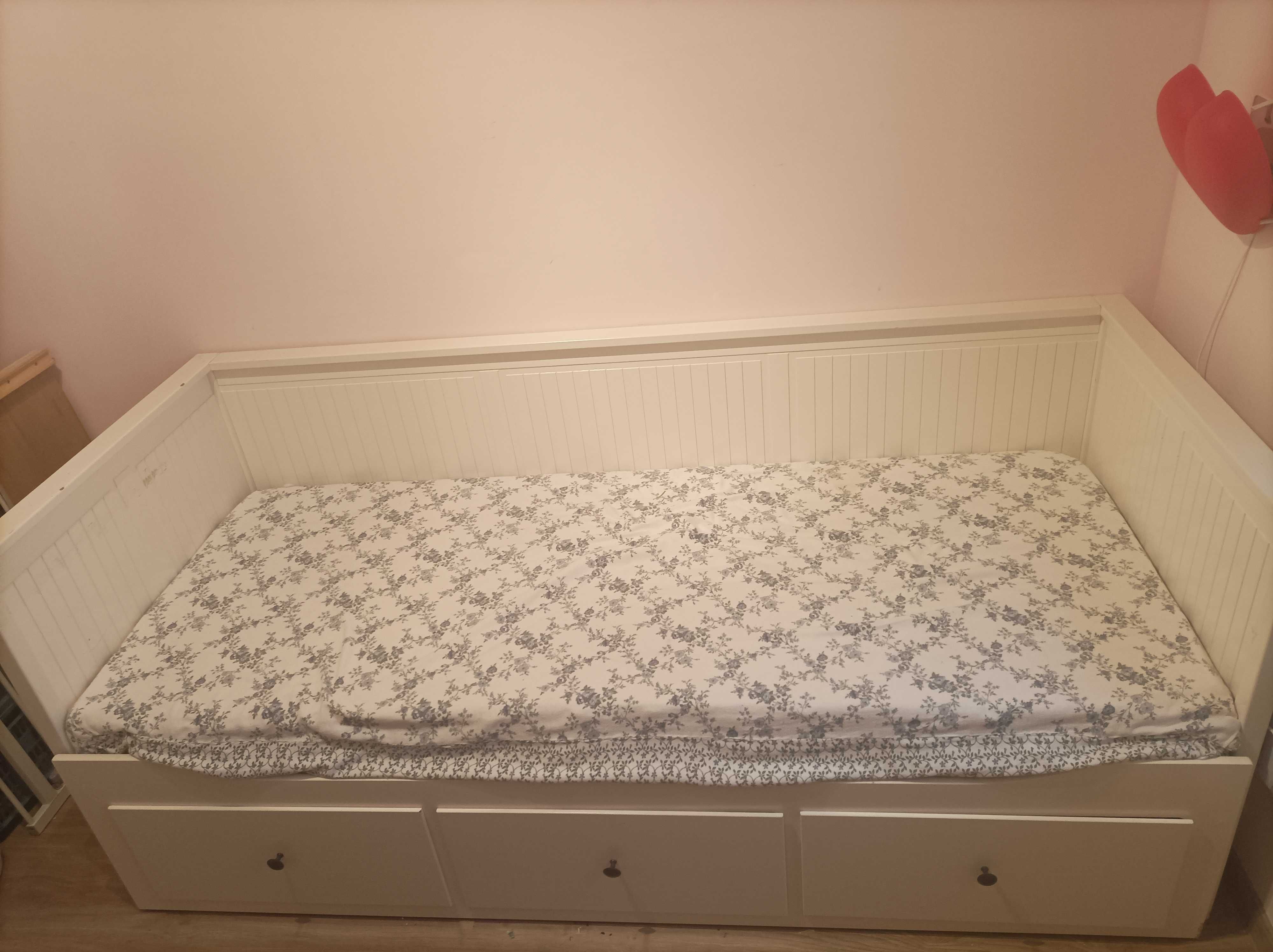 Łóżko Ikea Hemnes