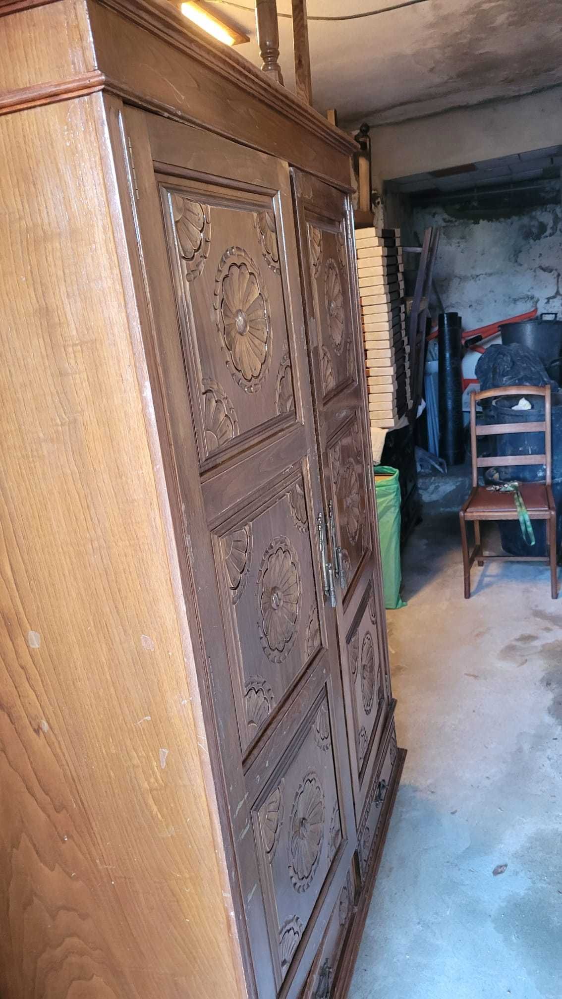 Cama Casal Colchão Estrado Roupeiro