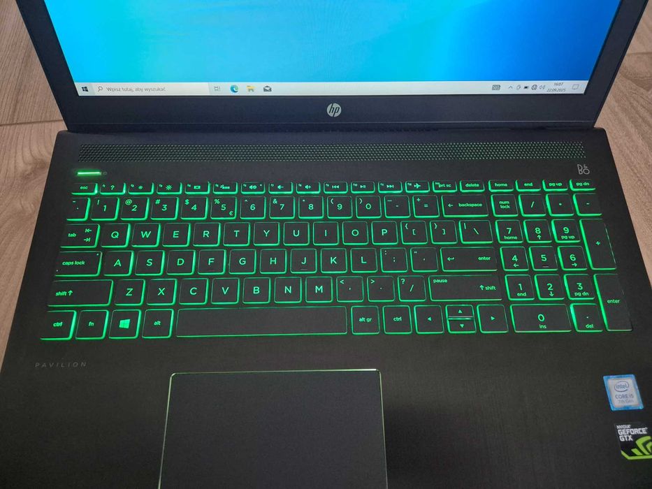 HP Pavilion 15-cb012nw Intel i5, GTX 1050, 16GB RAM + torba HP GRATIS