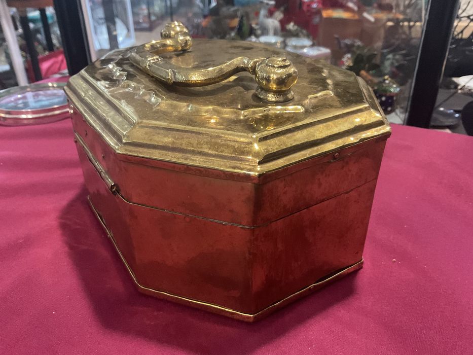 Cofre em latão com divisórias, 20x15 cm mais anúncios abaixo