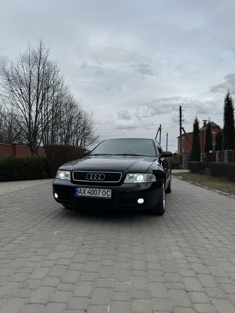 Audi a4 b5 рест