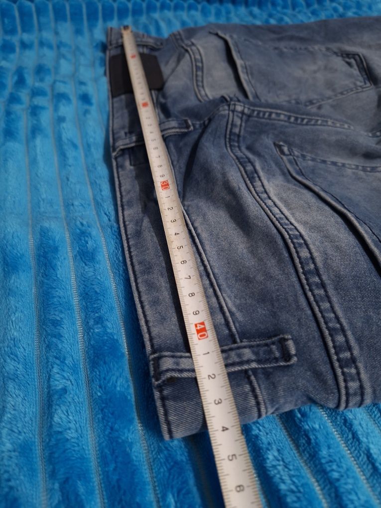 Spodnie jeansy Hugo Boss rozmiar M