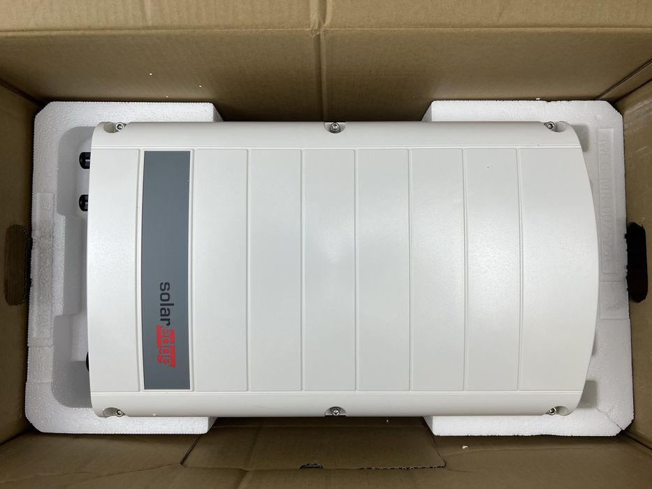 Falownik trójfazowy SolarEdge SE9K-RWOTEBEN4