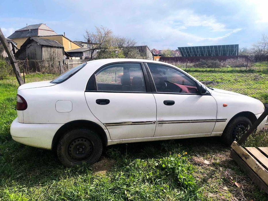 Автомобіль Daewoo Sens 1.3