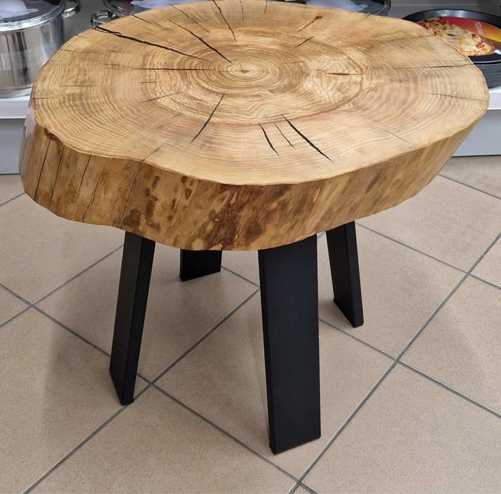 Stolik kawowy z plasra drewna jesionowego 56x50x10cm