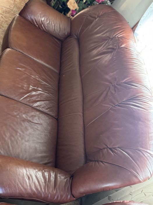 Conjunto de sofás (1 grande + 2 pequenos)