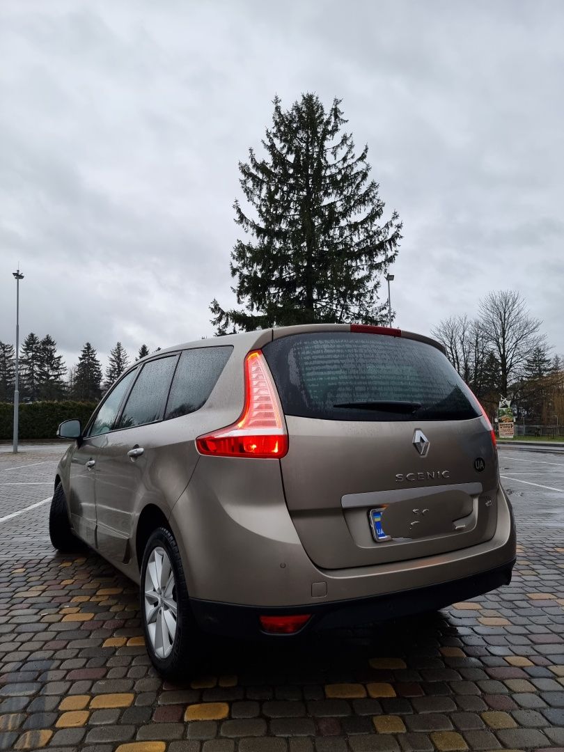 Продам Renault Grand Scenic