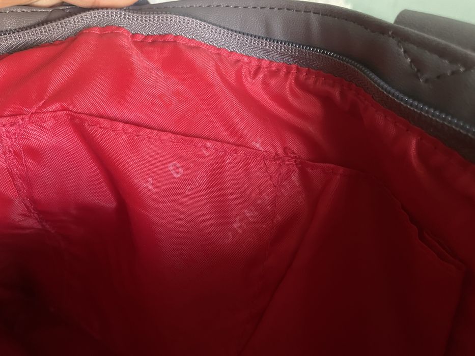 Torebka z napisem DKNY szara