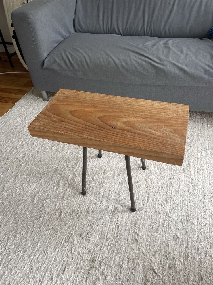 mesa de café de madeira