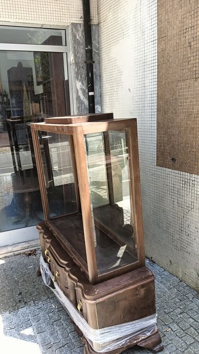 Vitrine artdeco muito antiga.
