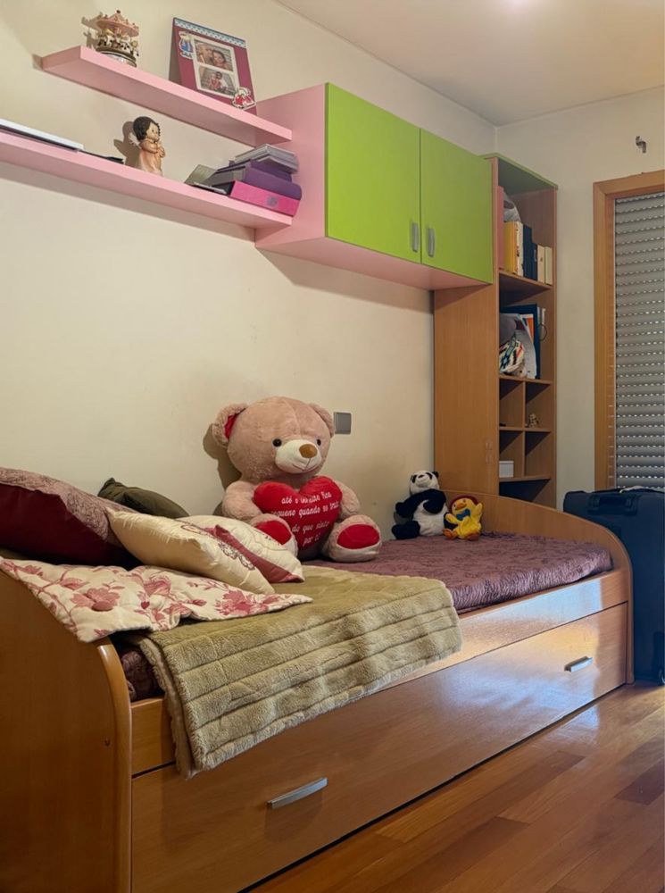 Quarto completo crianca ou jovem