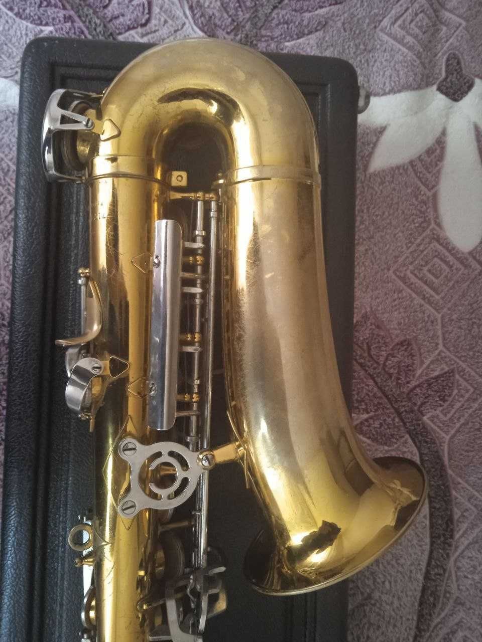 Саксофон альт Conn 24m