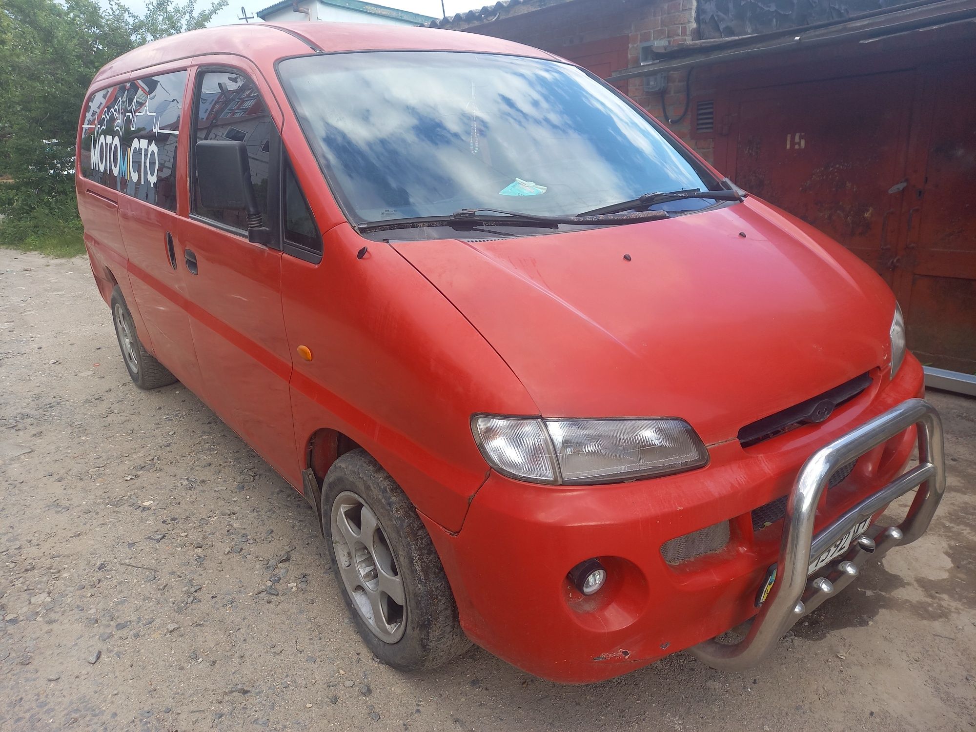Hyndai H200 2.5D пасажир 8 місць