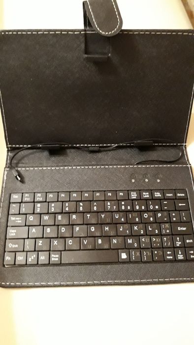 Чехол для планшета с клавиатурой