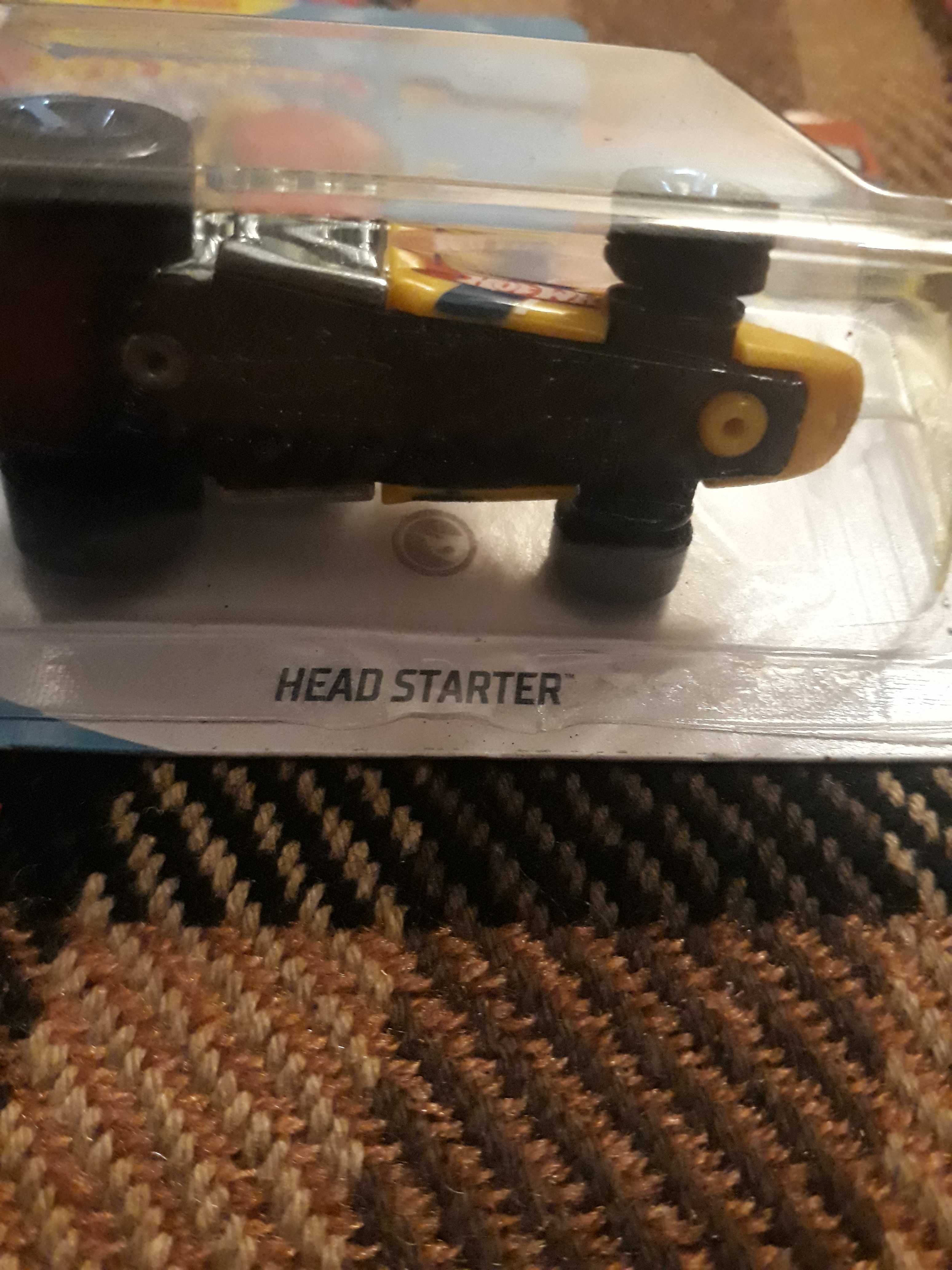 Hot Wheels Head Starter TH