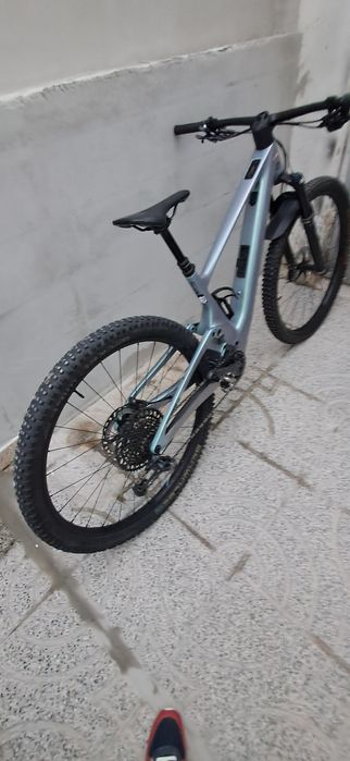 Bicicleta elétrica Scoot Lumen 900