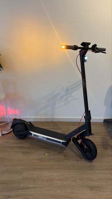Trotinete Elétrico NAVEE S40