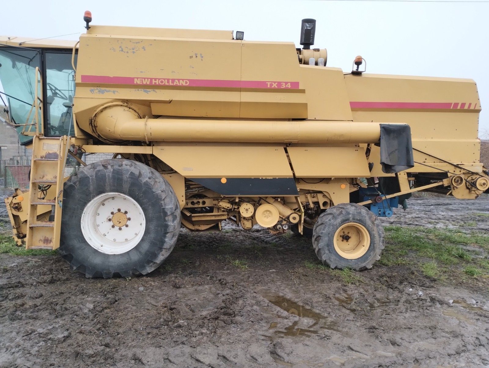 New Holland Tx 34 hydro