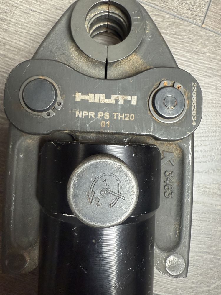 Hilti NPR 32- A zaciskarka do rur