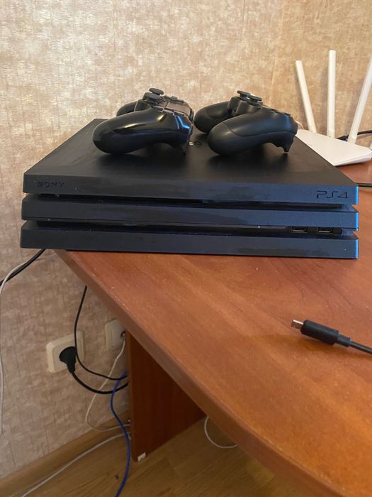 Play station 4 pro 3-я ревизия