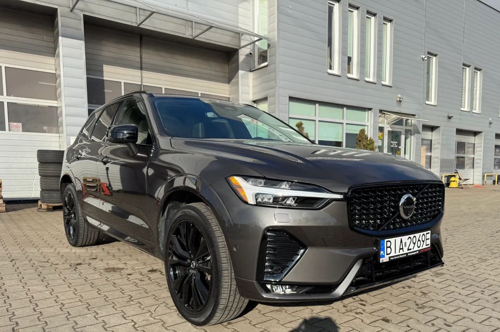 Volvo XC 60 B5 AWD Plus Dark Theme Kamery 360 Radar Asystent pasa FV VAT 23%
