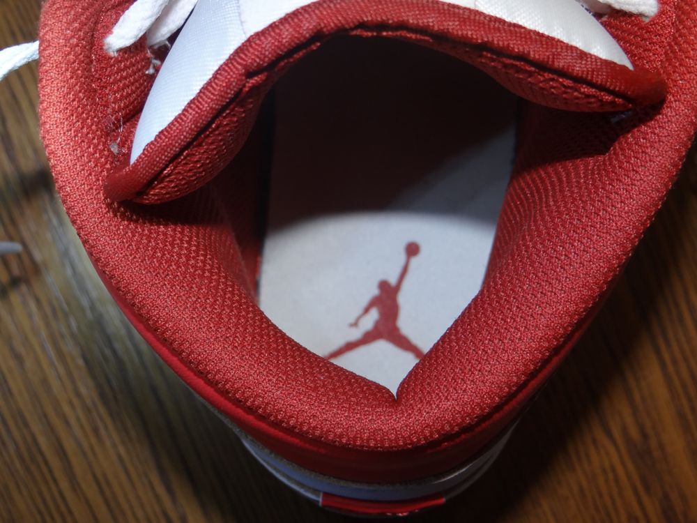 Air Jordan Mid Se