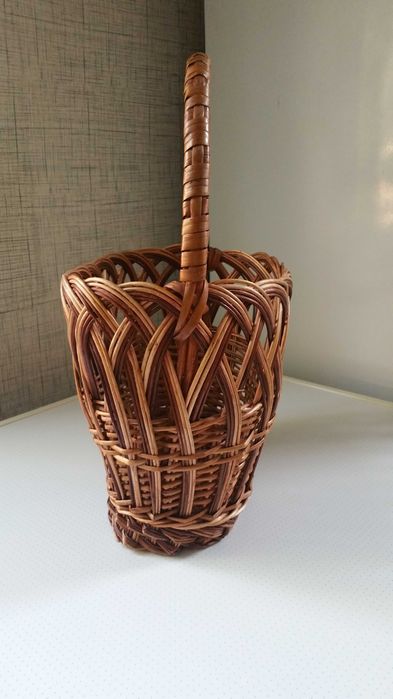 Кошик-корзинка з лози