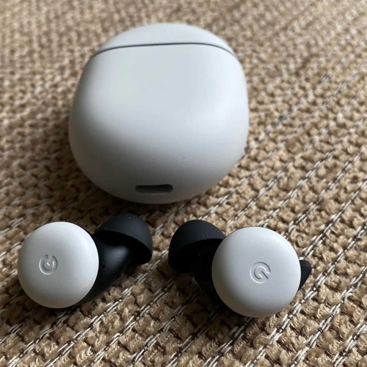 Google Pixel Buds 2