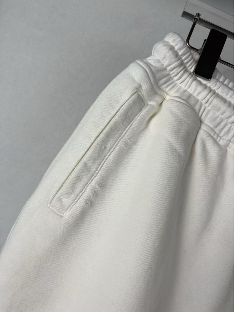 Шорти Balenciaga