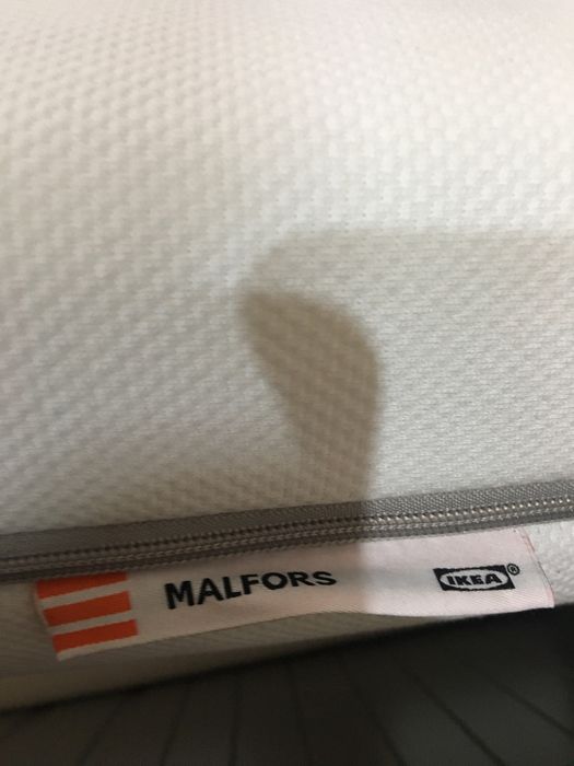 Cama casal Ikea Hemmes cinza