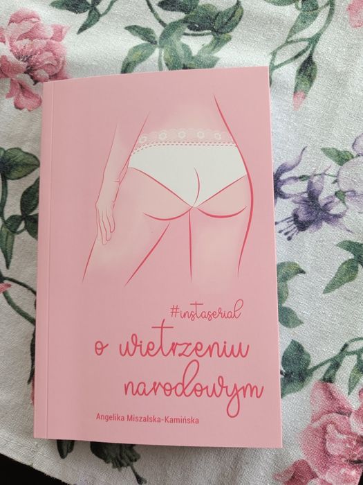 Instaserial o wietrzeniu narodowym Roger publishing