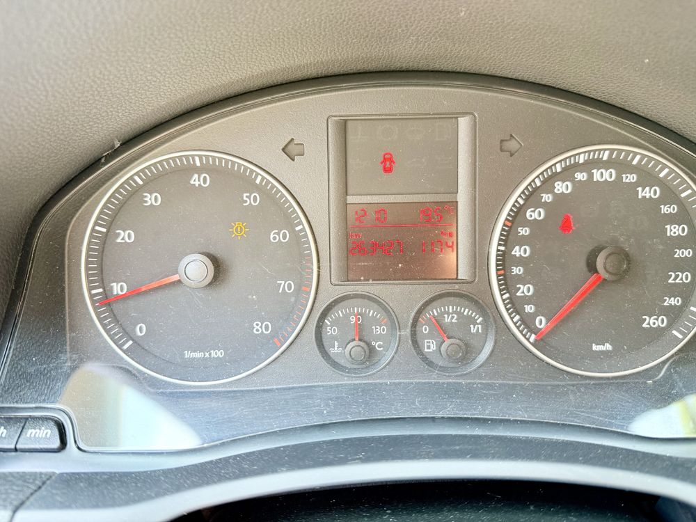 Продаю свій автомобіль WV Golf V 2007 року
