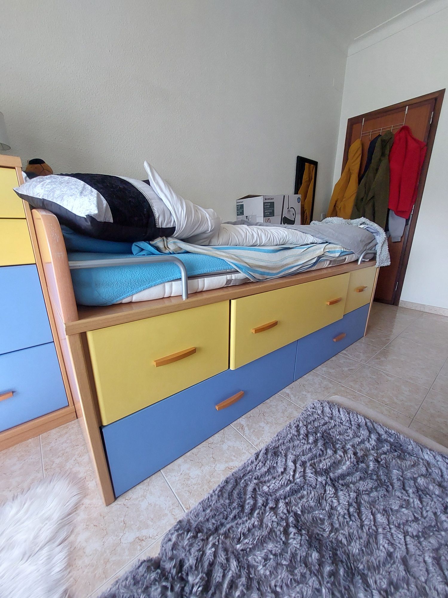 Quarto solteiro completo